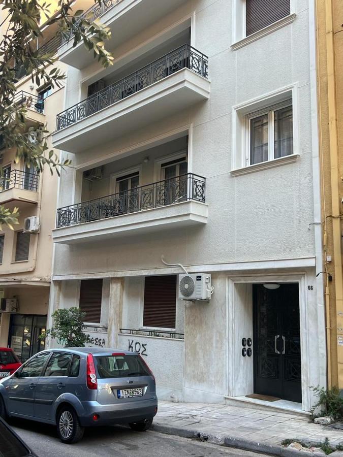 Vibrant Urban Getaway: Charming 2-Bedroom Near Bars, Parks, And Metro Афины Экстерьер фото